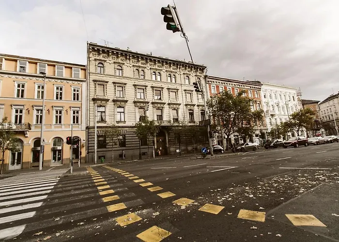 The Double Vintage & Handcrafted Budapest